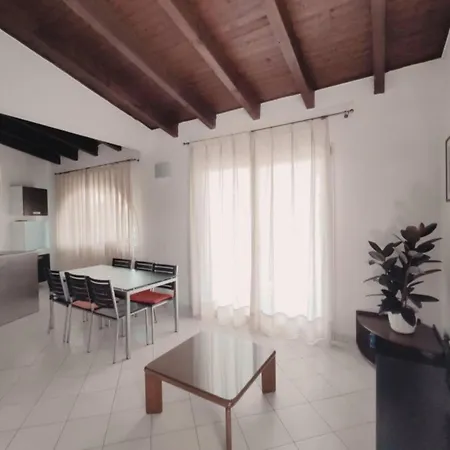 Apartamento Charming With A Beautifully Equipped Patio