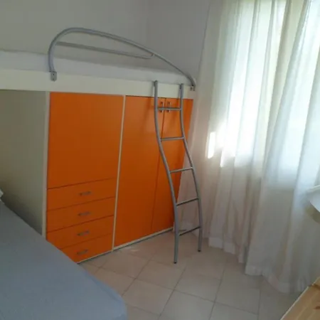 Charming With A Beautifully Equipped Patio Apartamento *